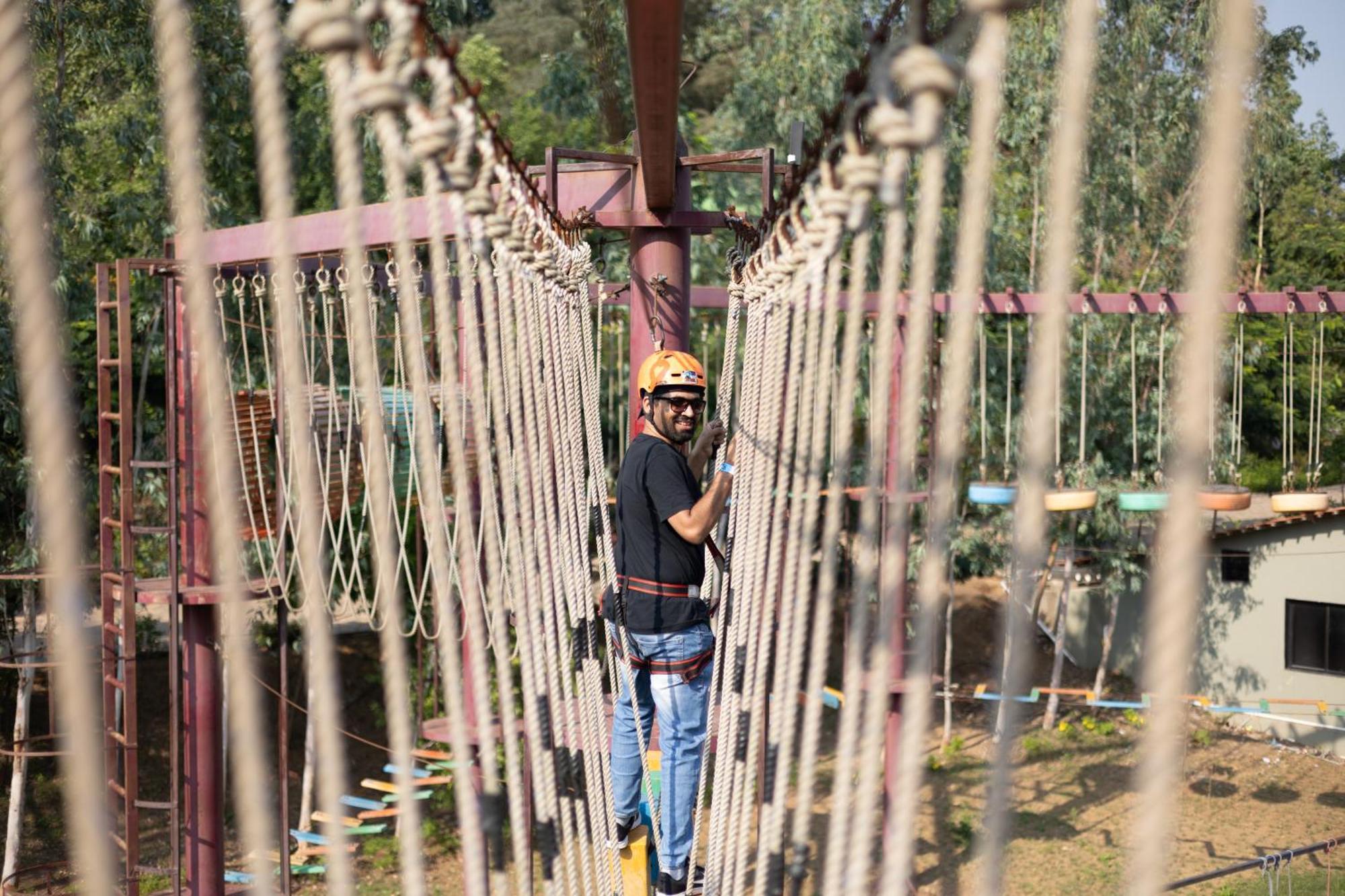 Vits Roccia Hill Resort And Adventure Park, Navapur Songadh Екстериор снимка